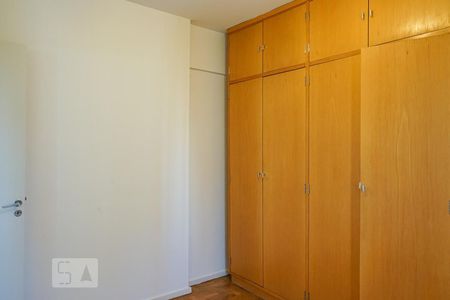 Quarto 1 de apartamento para alugar com 2 quartos, 74m² em Vila Hamburguesa, São Paulo