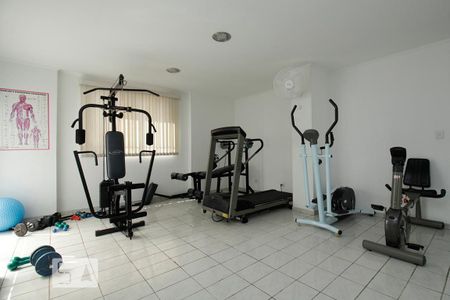 Apartamento para alugar com 74m², 2 quartos e 1 vaga Apartamento para alugar com 74m², 2 quartos e 1 vagaÁrea comum - Academia