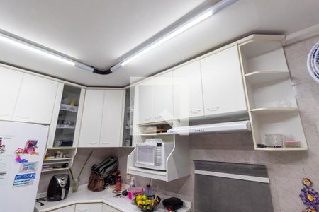 Casa à venda com 274m², 4 quartos e 4 vagasCozinha - Armários