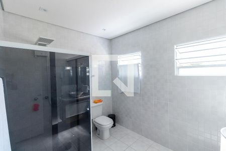 Casa à venda com 274m², 4 quartos e 4 vagasBanheiro 1
