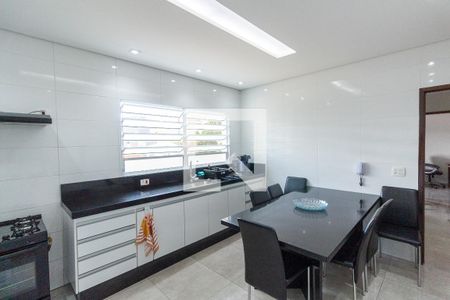 Casa à venda com 274m², 4 quartos e 4 vagasCozinha 1