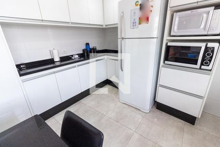 Casa à venda com 274m², 4 quartos e 4 vagasCozinha - Armários