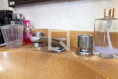 Casa à venda com 274m², 4 quartos e 4 vagasBanheiro - torneira