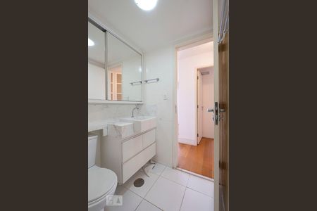 Apartamento à venda com 60m², 2 quartos e 1 vaga Apartamento à venda com 60m², 2 quartos e 1 vagaBanheiro