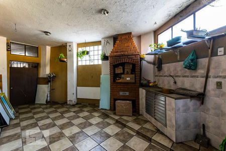 Casa à venda com 100m², 3 quartos e 2 vagasChurrasqueira