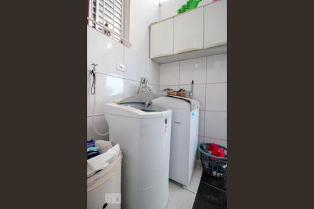 Casa à venda com 70m², 3 quartos e sem vagaÁrea de Serviço