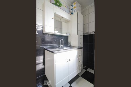 Casa à venda com 70m², 3 quartos e sem vagaBanheiro