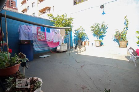 Casa à venda com 70m², 3 quartos e sem vagaQuintal