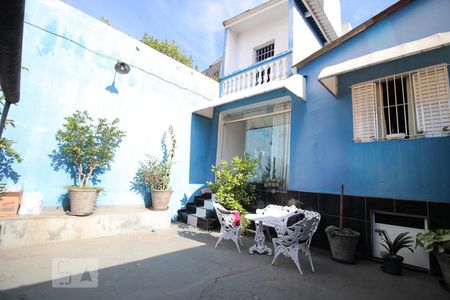 Casa à venda com 70m², 3 quartos e sem vagaQuintal