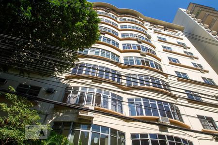 Apartamento à venda com 120m², 4 quartos e 1 vagaFachada