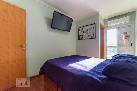 Apartamento à venda com 176m², 4 quartos e 3 vagas Apartamento à venda com 176m², 4 quartos e 3 vagasSuíte