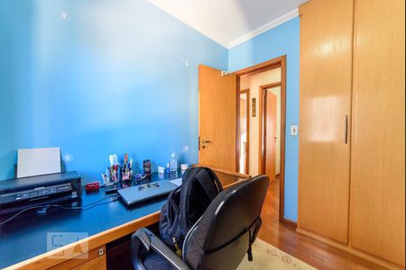 Apartamento à venda com 176m², 4 quartos e 3 vagas Apartamento à venda com 176m², 4 quartos e 3 vagasEscritório