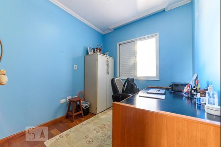 Apartamento à venda com 176m², 4 quartos e 3 vagas Apartamento à venda com 176m², 4 quartos e 3 vagasEscritório