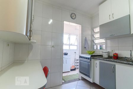 Apartamento à venda com 176m², 4 quartos e 3 vagas Apartamento à venda com 176m², 4 quartos e 3 vagasCozinha