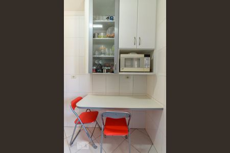 Apartamento à venda com 176m², 4 quartos e 3 vagas Apartamento à venda com 176m², 4 quartos e 3 vagasCozinha