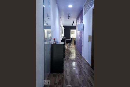 Casa à venda com 400m², 3 quartos e 2 vagas Casa à venda com 400m², 3 quartos e 2 vagasSalão de Festas