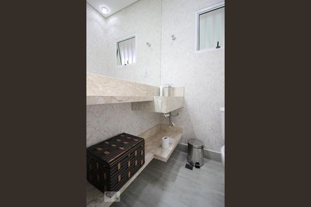 Lavabo de casa à venda com 3 quartos, 215m² em Parque São Luís, São Paulo