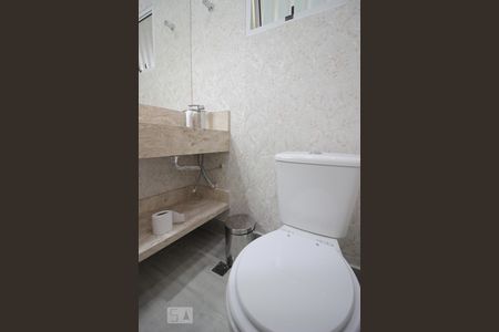 Lavabo de casa à venda com 3 quartos, 215m² em Parque São Luís, São Paulo