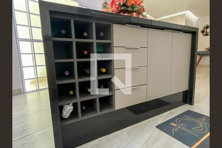 Casa à venda com 215m², 3 quartos e 3 vagas Casa à venda com 215m², 3 quartos e 3 vagasCozinha