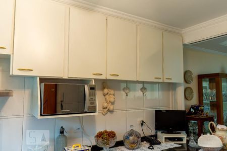 Casa à venda com 250m², 3 quartos e 4 vagas Casa à venda com 250m², 3 quartos e 4 vagasCozinha - Armários