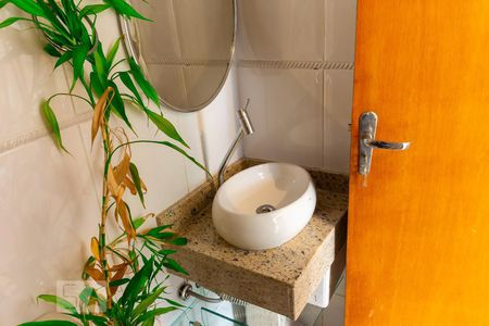 Casa à venda com 250m², 3 quartos e 4 vagas Casa à venda com 250m², 3 quartos e 4 vagasBanheiro de Serviço