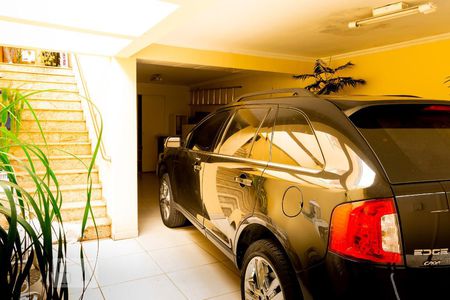 Casa à venda com 250m², 3 quartos e 4 vagas Casa à venda com 250m², 3 quartos e 4 vagasGaragem