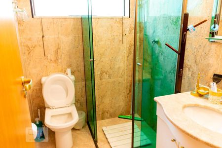 Casa à venda com 250m², 3 quartos e 4 vagas Casa à venda com 250m², 3 quartos e 4 vagasBanheiro Social