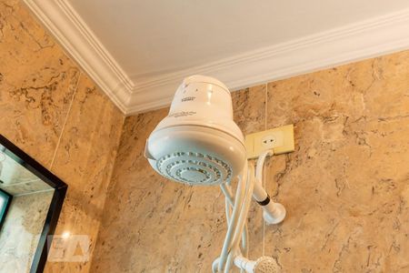 Casa à venda com 250m², 3 quartos e 4 vagas Casa à venda com 250m², 3 quartos e 4 vagasDetalhe do Banheiro Social - Chuveiro