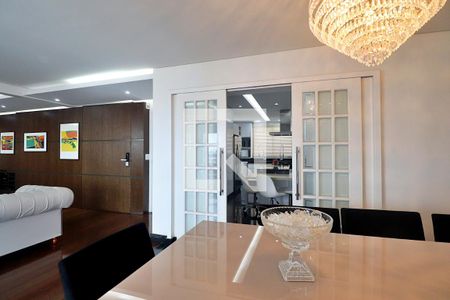 Apartamento à venda com 227m², 3 quartos e 4 vagasSala