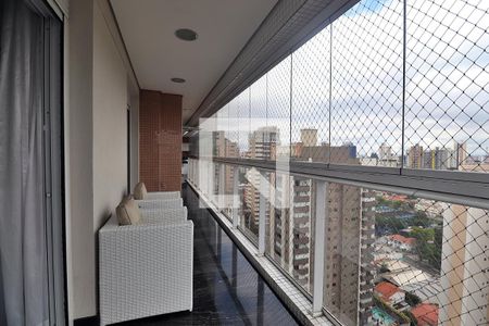 Apartamento à venda com 227m², 3 quartos e 4 vagasVaranda