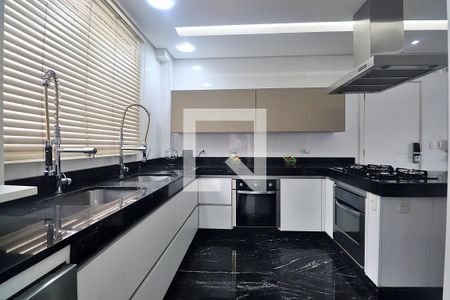 Apartamento à venda com 227m², 3 quartos e 4 vagasCozinha