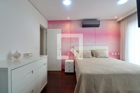 Apartamento à venda com 227m², 3 quartos e 4 vagasSuíte 2