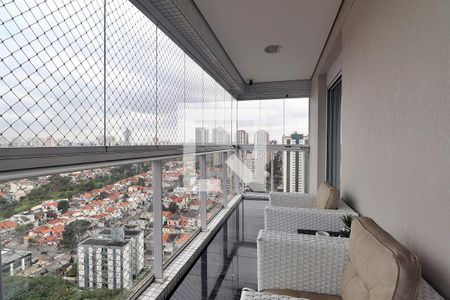 Apartamento à venda com 227m², 3 quartos e 4 vagasVaranda