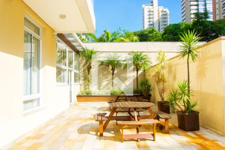 Apartamento à venda com 227m², 3 quartos e 4 vagas Apartamento à venda com 227m², 3 quartos e 4 vagasÁrea comum