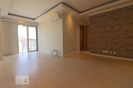 Sala de apartamento à venda com 2 quartos, 80m² em Barra da Tijuca, Rio de Janeiro