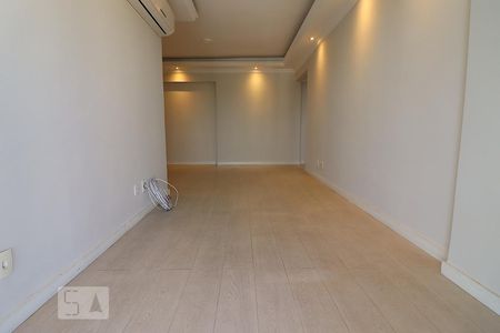 Sala de apartamento à venda com 2 quartos, 80m² em Barra da Tijuca, Rio de Janeiro