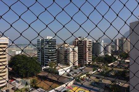 Vista da varanda de apartamento à venda com 2 quartos, 80m² em Barra da Tijuca, Rio de Janeiro