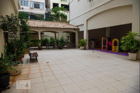 Apartamento à venda com 178m², 2 quartos e 3 vagas Apartamento à venda com 178m², 2 quartos e 3 vagasÁrea comum