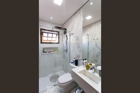 Casa à venda com 180m², 3 quartos e 4 vagas Casa à venda com 180m², 3 quartos e 4 vagasBanheiro da Suíte 3