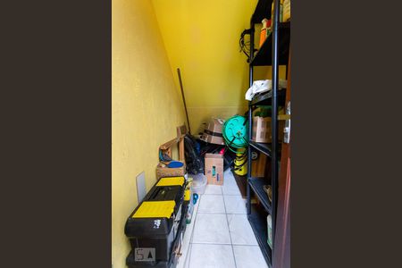 Casa à venda com 180m², 3 quartos e 4 vagas Casa à venda com 180m², 3 quartos e 4 vagasDispensa