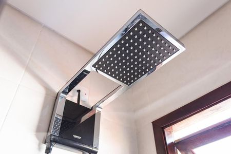 Casa à venda com 180m², 3 quartos e 4 vagas Casa à venda com 180m², 3 quartos e 4 vagasChuveiro