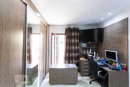 Casa à venda com 180m², 3 quartos e 4 vagas Casa à venda com 180m², 3 quartos e 4 vagasSuíte 3