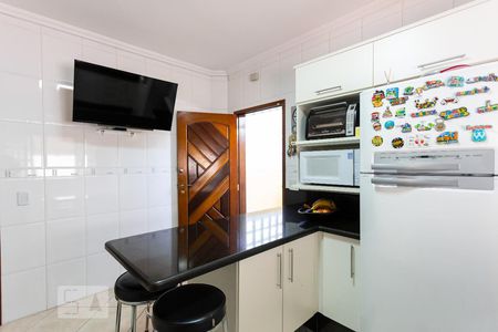 Casa à venda com 180m², 3 quartos e 4 vagas Casa à venda com 180m², 3 quartos e 4 vagasCozinha