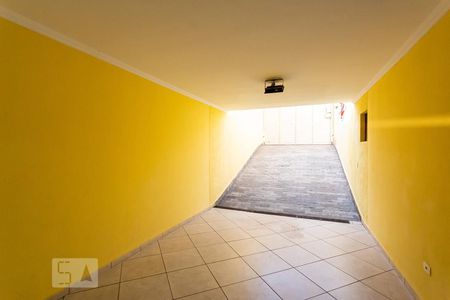 Casa à venda com 180m², 3 quartos e 4 vagas Casa à venda com 180m², 3 quartos e 4 vagasGaragem