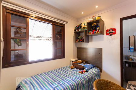 Casa à venda com 180m², 3 quartos e 4 vagas Casa à venda com 180m², 3 quartos e 4 vagasSuíte 2