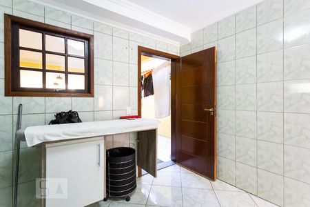 Casa à venda com 180m², 3 quartos e 4 vagas Casa à venda com 180m², 3 quartos e 4 vagasÁrea de Serviço