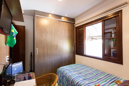 Casa à venda com 180m², 3 quartos e 4 vagas Casa à venda com 180m², 3 quartos e 4 vagasSuíte 2