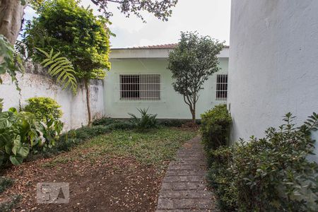 Casa à venda com 580m², 3 quartos e 8 vagas Casa à venda com 580m², 3 quartos e 8 vagasQuintal