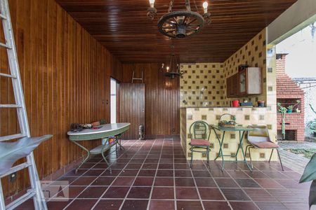 Casa à venda com 580m², 3 quartos e 8 vagas Casa à venda com 580m², 3 quartos e 8 vagasÁrea comum