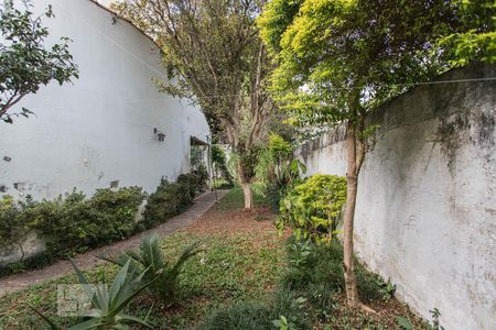 Casa à venda com 580m², 3 quartos e 8 vagas Casa à venda com 580m², 3 quartos e 8 vagasQuarto 2 Vista